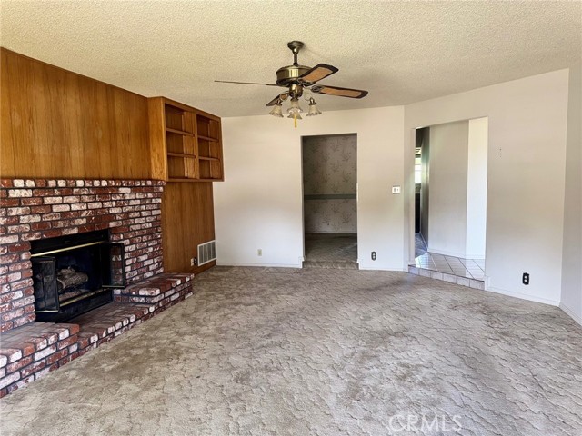 2165 Trenton Court, Merced CA: https://media.crmls.org/medias/b3ddbe4c-9d81-4c24-8393-1dc79b6cc1c5.jpg