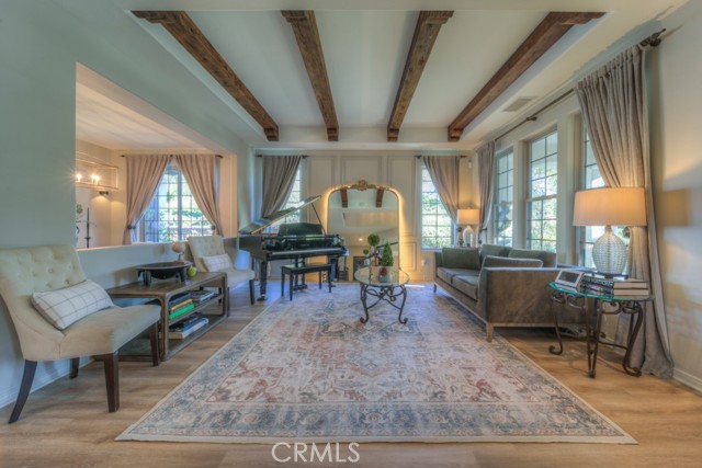 Detail Gallery Image 6 of 73 For 37775 via Baya, Murrieta,  CA 92562 - 5 Beds | 4 Baths