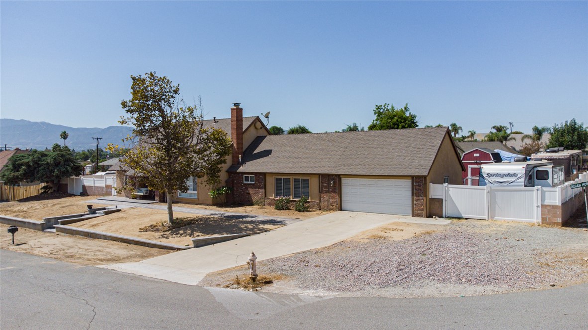 Image 3 for 2220 Indian Horse Dr, Norco, CA 92860