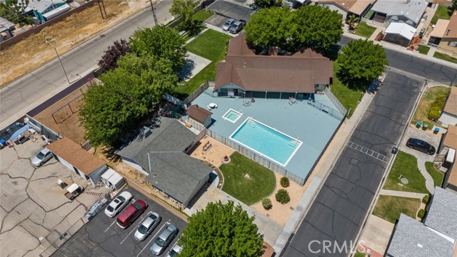Detail Gallery Image 8 of 39 For 1501 E Avenue I #115,  Lancaster,  CA 93535 - 4 Beds | 2 Baths