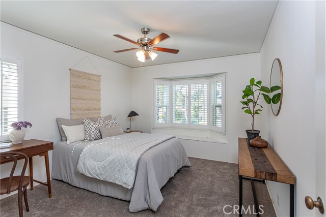 620 S Bel Aire Drive, Burbank CA: https://media.crmls.org/medias/b3dfc2bf-3949-489f-98d6-d309ba97737b.jpg