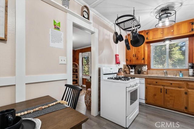 Detail Gallery Image 12 of 36 For 25576 Hi Ln, Twin Peaks,  CA 92391 - 3 Beds | 1 Baths