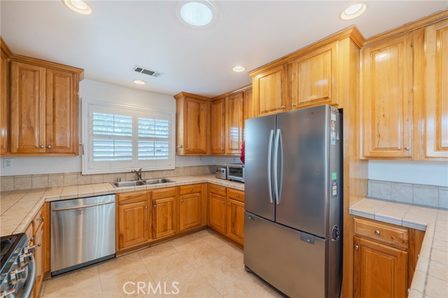 Detail Gallery Image 11 of 38 For 939 Belson St, Torrance,  CA 90502 - 3 Beds | 2 Baths