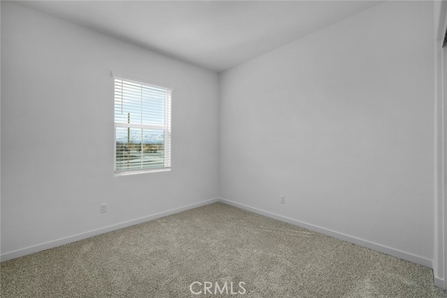 Detail Gallery Image 9 of 10 For 12213 Deborah Pl, Victorville,  CA 92392 - 3 Beds | 2 Baths