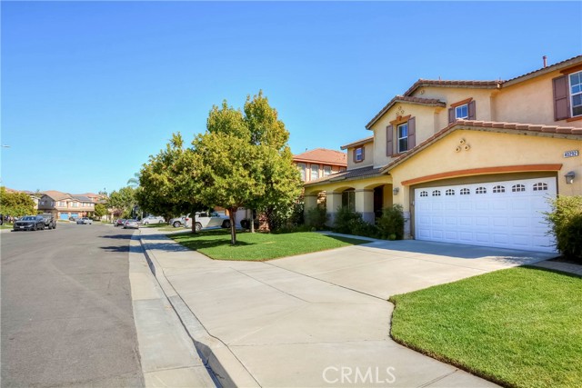 Detail Gallery Image 2 of 51 For 40292 Jacob Way, Murrieta,  CA 92563 - 5 Beds | 4 Baths