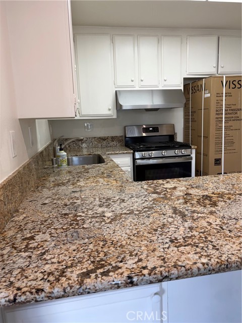 Detail Gallery Image 6 of 14 For 7112 Heil, Huntington Beach,  CA 92647 - 2 Beds | 2 Baths