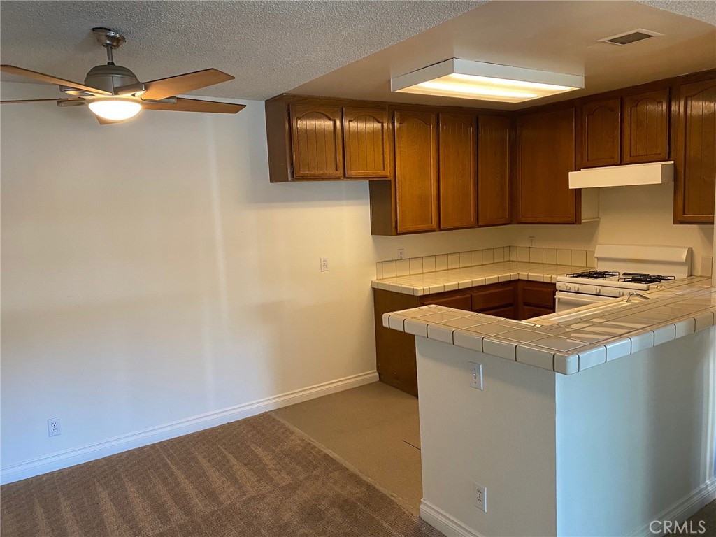 B3e174e4 5b43 4147 B757 83448cfb187e