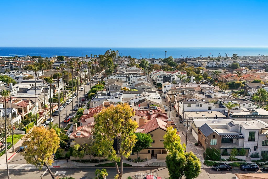 https://media.crmls.org/medias/b3e1b54d-4a4f-4007-b801-d30ccc4414b0.jpg?preset=X-Large