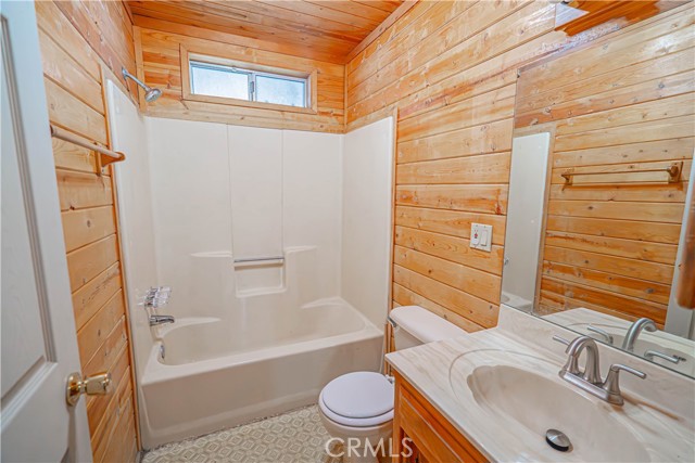 Detail Gallery Image 16 of 29 For 6505 Lowry, Frazier Park,  CA 93225 - 2 Beds | 2 Baths