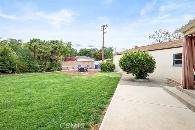745 N Laurel Avenue, Upland CA: https://media.crmls.org/medias/b3e20807-7e55-46dd-94fa-71ecda88a475.jpg