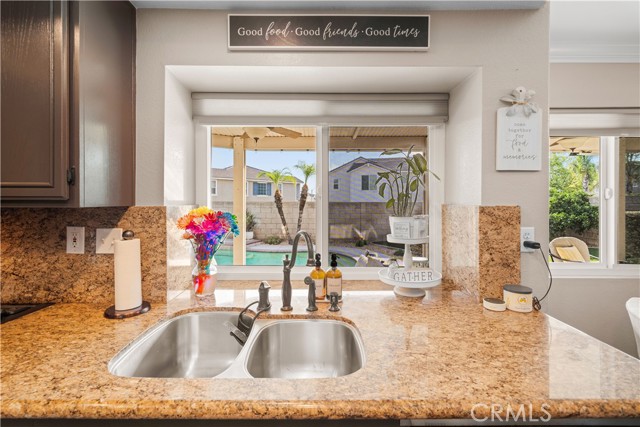 Detail Gallery Image 17 of 71 For 7950 Valencia Ct, Highland,  CA 92346 - 4 Beds | 3 Baths
