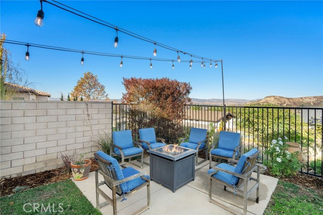 25140 Golden Maple Drive, Canyon Country CA: https://media.crmls.org/medias/b3e40c4f-7c88-4240-bd47-5ec85582a999.jpg