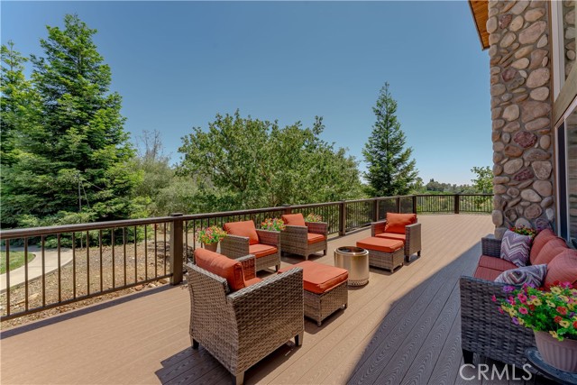 82 Patenaude Court, Oroville CA: https://media.crmls.org/medias/b3e44042-cc86-430f-b2a6-d432d2bea63b.jpg