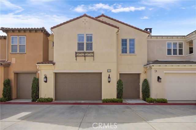 8356 Noelle Drive, Huntington Beach CA: https://media.crmls.org/medias/b3e46cfd-d7b6-4c4c-96cf-06d7b499311b.jpg
