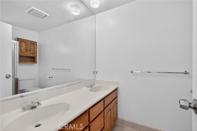 Detail Gallery Image 41 of 44 For 15202 Florwood Ave, Lawndale,  CA 90260 - 5 Beds | 3 Baths