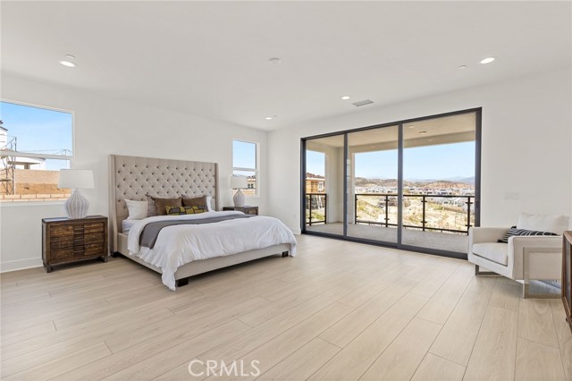 Detail Gallery Image 25 of 41 For 24175 N Camino Cascada, Valencia,  CA 91354 - 5 Beds | 5/1 Baths