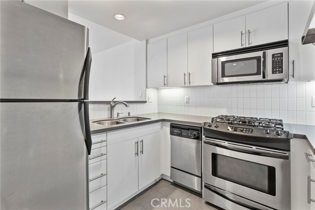 Detail Gallery Image 5 of 19 For 159 W Green, Pasadena,  CA 91105 - 1 Beds | 1 Baths