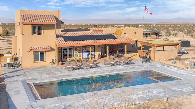 Detail Gallery Image 1 of 74 For 61430 Moonlight Mesa, Joshua Tree,  CA 92252 - 3 Beds | 3 Baths