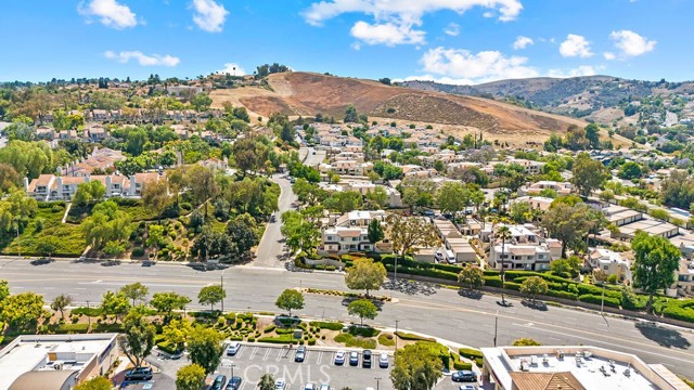 13104 Glen Court, Chino Hills CA: https://media.crmls.org/medias/b3e65a82-fef3-4a3c-97c7-5cdd85e47564.jpg