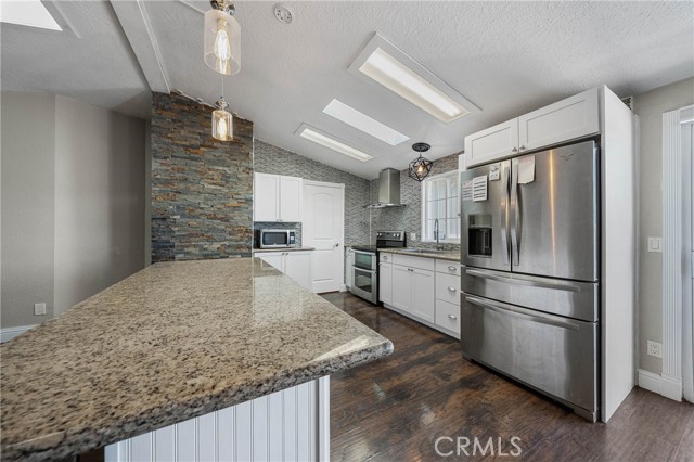 Detail Gallery Image 11 of 34 For 17062 Greenridge Rd, Hidden Valley Lake,  CA 95467 - 3 Beds | 2 Baths