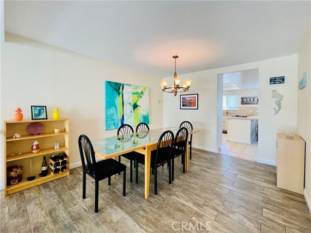 427 2nd Street, Hermosa Beach, California 90254, 3 Bedrooms Bedrooms, ,2 BathroomsBathrooms,Residential,Sold,2nd,SB22149099