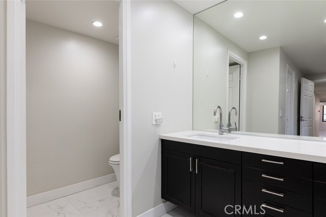 Detail Gallery Image 26 of 57 For 343 Pioneer Dr #504,  Glendale,  CA 91203 - 3 Beds | 2 Baths