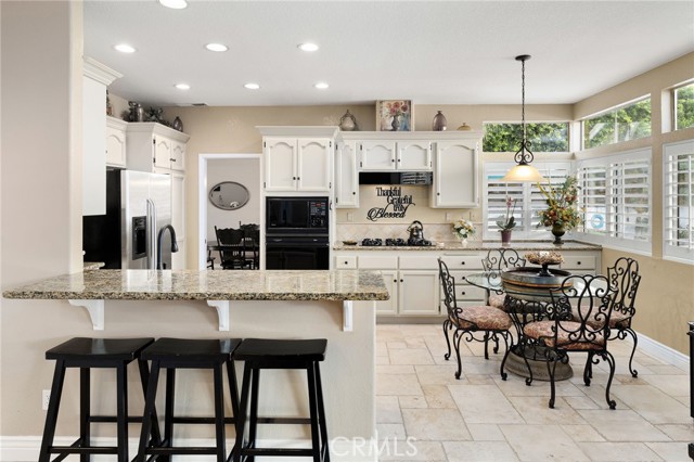 6151 Softwind Place, Rancho Cucamonga CA: https://media.crmls.org/medias/b3e7c4d6-0733-4de5-b4c8-4baff4e6d5af.jpg