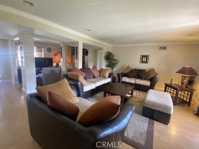 Detail Gallery Image 6 of 16 For 518 Sheree Ln, Placentia,  CA 92870 - 3 Beds | 2 Baths