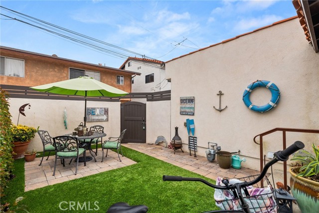 Detail Gallery Image 33 of 47 For 236 Granada Ave, Long Beach,  CA 90803 - 2 Beds | 2 Baths