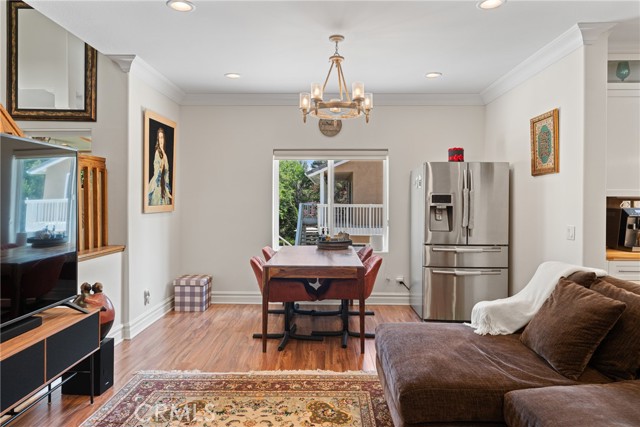 1377 Knoll Road, Redlands CA: https://media.crmls.org/medias/b3e8a54a-4937-4795-8296-609b1a96b722.jpg