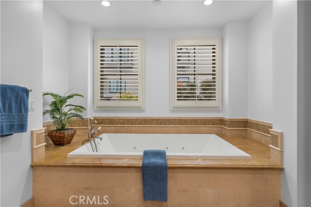 114 N Ardmore Avenue, Manhattan Beach CA: https://media.crmls.org/medias/b3e907d9-8c0c-4b3f-8d54-6a173b5b8ce9.jpg