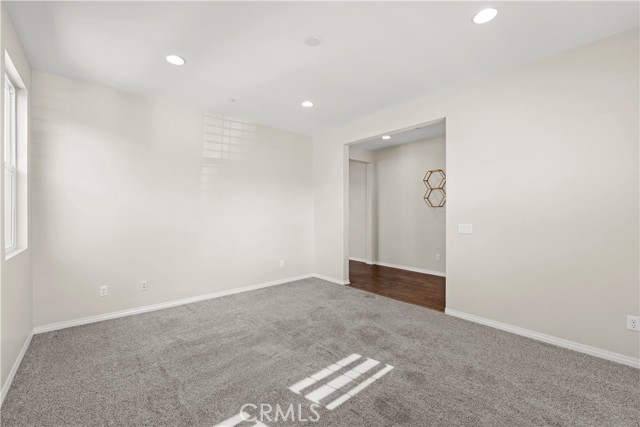 Detail Gallery Image 6 of 60 For 31784 Desert Holly, Murrieta,  CA 92563 - 5 Beds | 3 Baths