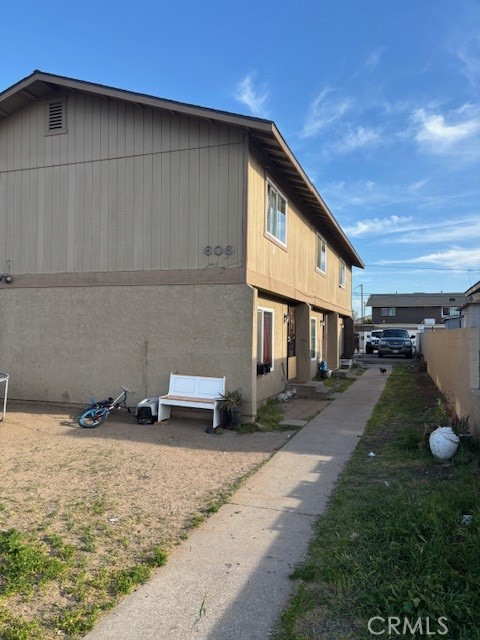 606 W Orange Street