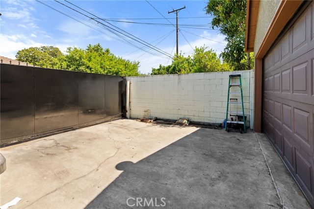 1876 Oregon Avenue, Long Beach CA: https://media.crmls.org/medias/b3e9d25a-ee0b-4197-bde9-d29fe6364e00.jpg