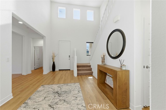 Detail Gallery Image 2 of 45 For 24942 Whispering, Menifee,  CA 92584 - 5 Beds | 3 Baths