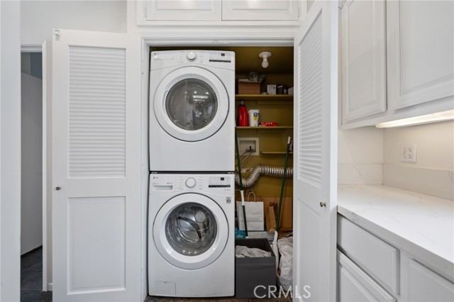 824 Torrance, Redondo Beach CA: https://media.crmls.org/medias/b3eaa235-7e58-42f5-88a2-d658b3c7f608.jpg