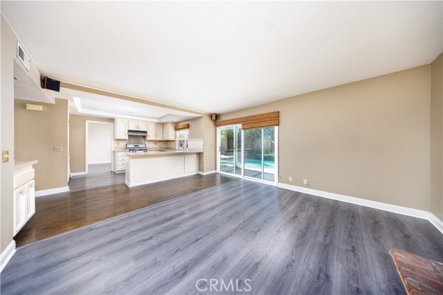 29 Farragut, Irvine CA: https://media.crmls.org/medias/b3ead609-9c41-4c6b-894c-d5bbc42e2143.jpg