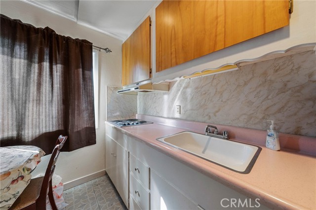 Detail Gallery Image 15 of 35 For 14051 - 14043 Lakeshore Dr #5 & 6,  Clearlake,  CA 95422 - 2 Beds | 2 Baths