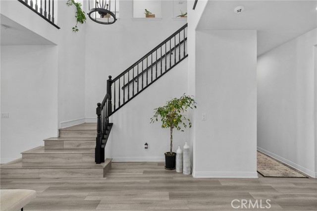 21 Via Del Renal Court, Lake Elsinore CA: https://media.crmls.org/medias/b3ece59d-a712-454e-a769-0c8ddd2128db.jpg