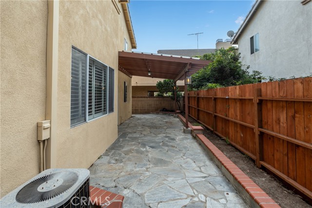 Detail Gallery Image 28 of 37 For 1888 Plaza Del Amo, Torrance,  CA 90501 - 4 Beds | 2/1 Baths