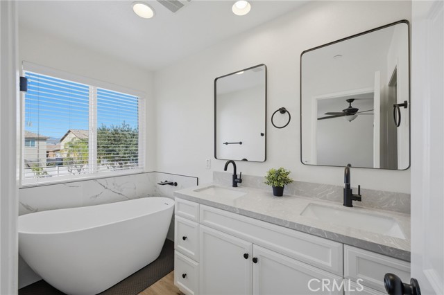 Detail Gallery Image 22 of 54 For 3418 Presidio, Perris,  CA 92570 - 4 Beds | 2/1 Baths
