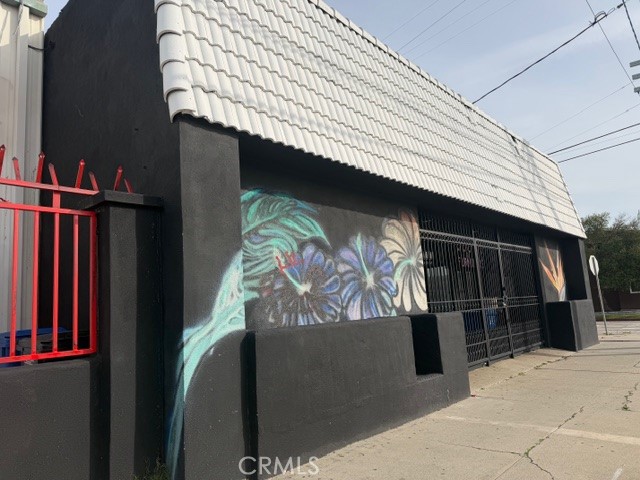 Image 1 of 54 For 1303 Anaheim Street