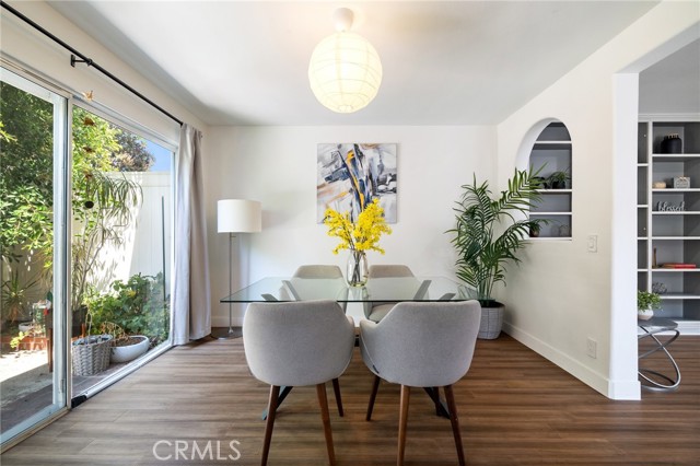 14300 Terra Bella Street, Panorama City CA: https://media.crmls.org/medias/b3ef7f45-e1f3-4783-84f2-315e07620e55.jpg