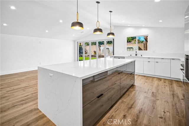 7831 Capistrano photo 25