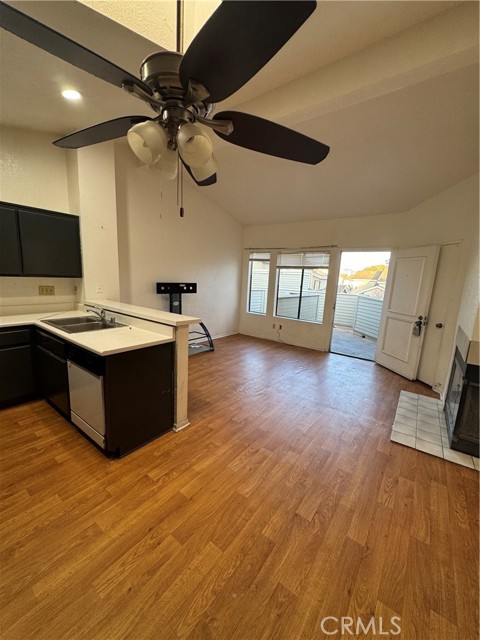 Detail Gallery Image 8 of 19 For 220 E Grant #72,  Santa Maria,  CA 93454 - 2 Beds | 2 Baths