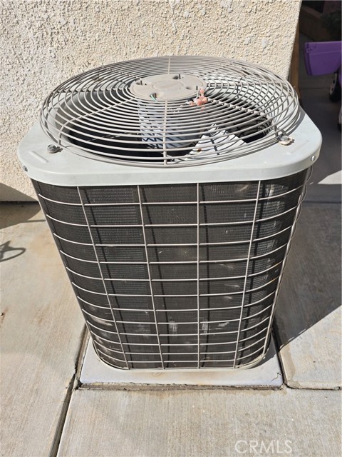 Detail Gallery Image 14 of 39 For 912 Anser Ln, Beaumont,  CA 92223 - 4 Beds | 2/1 Baths