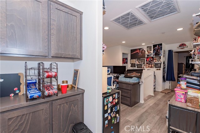 Detail Gallery Image 27 of 38 For 3013 via Bella Rosa, Rosamond,  CA 93560 - 4 Beds | 3 Baths