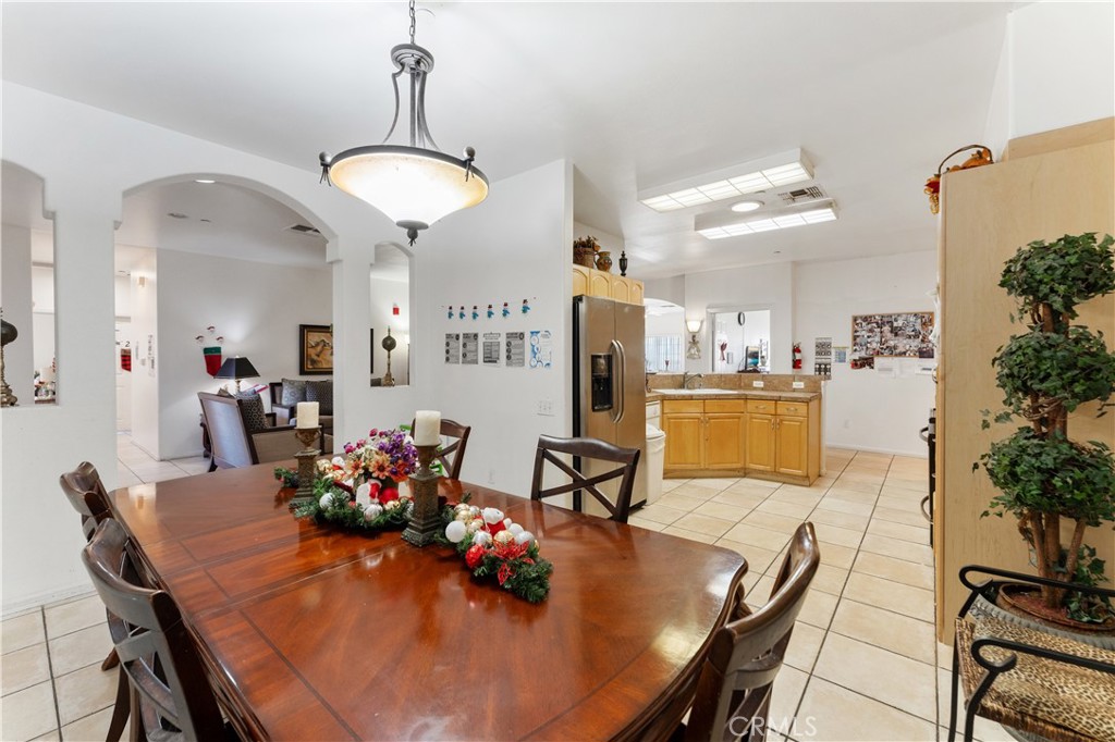 MLS #OC25213991 image #14