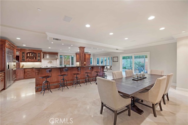 6805 Aviano Drive, Camarillo CA: https://media.crmls.org/medias/b3f173f3-506e-4db8-87e9-8f7768da2a8e.jpg
