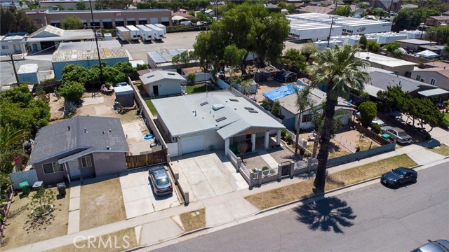 Detail Gallery Image 3 of 18 For 161 N Cota St, Corona,  CA 92882 - 2 Beds | 1 Baths